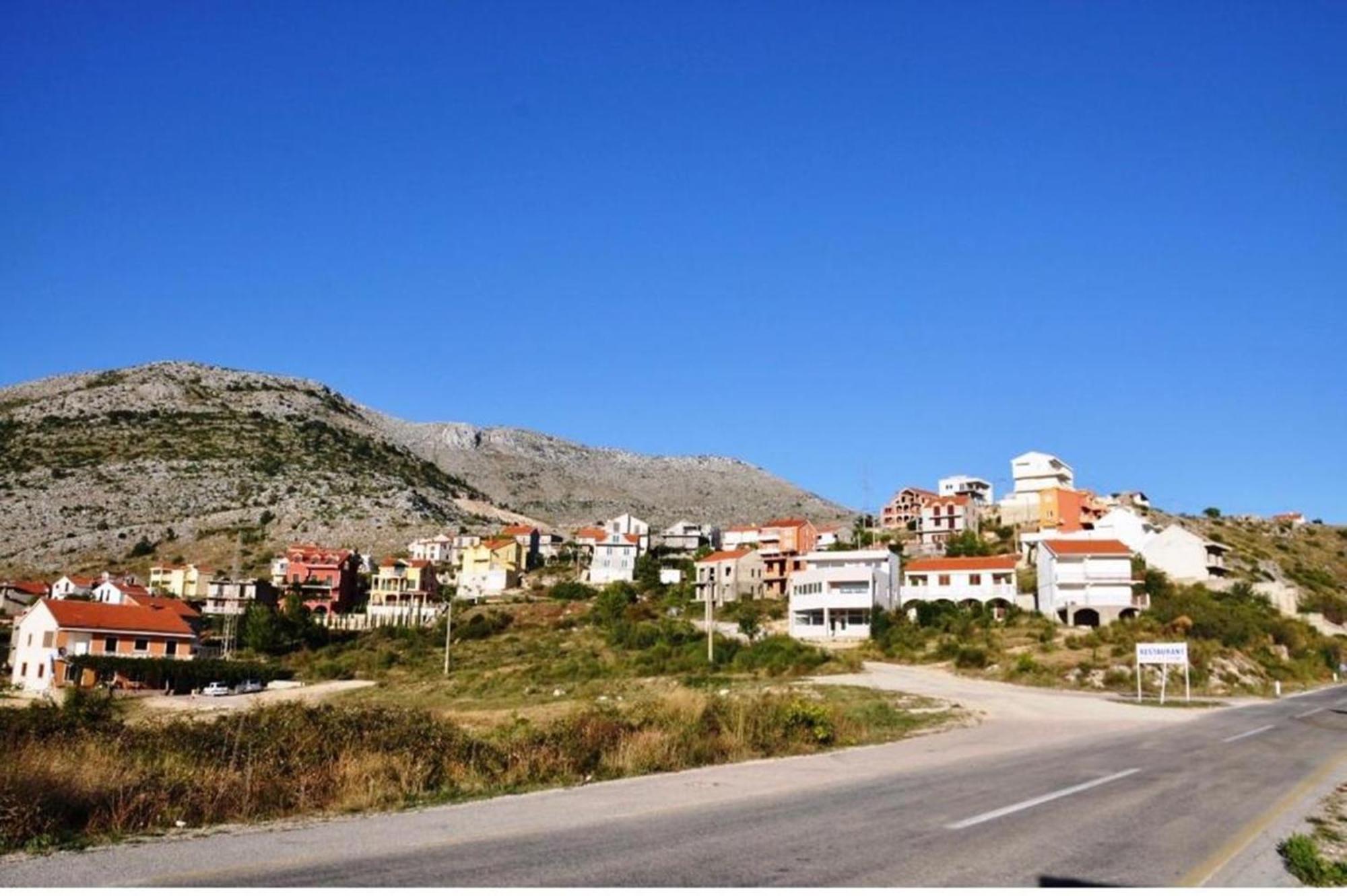 Nice View Apartment Ivanica Екстериор снимка